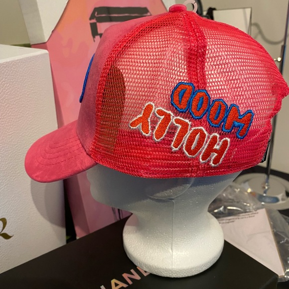 Von Dutch Hollywood Velvet Trucker Hat